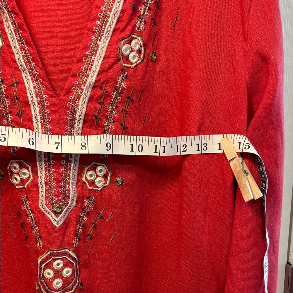 Vintage Embroidered Red Shirt - Picture 8 of 9